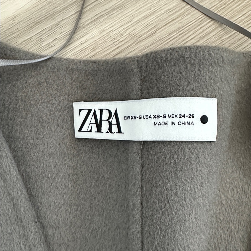 ZARA DOUBLE FACED WOOL KIMONO CARDIGAN ZW
COLLECTION - Picture 4 of 7